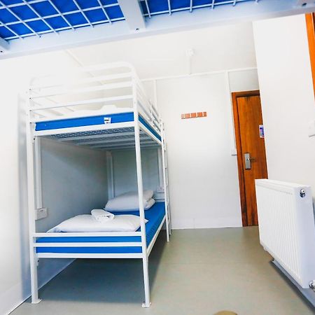 Via Limehouse Hostel Londen Buitenkant foto