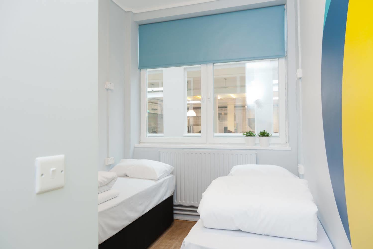 Via Limehouse Hostel Londen Buitenkant foto