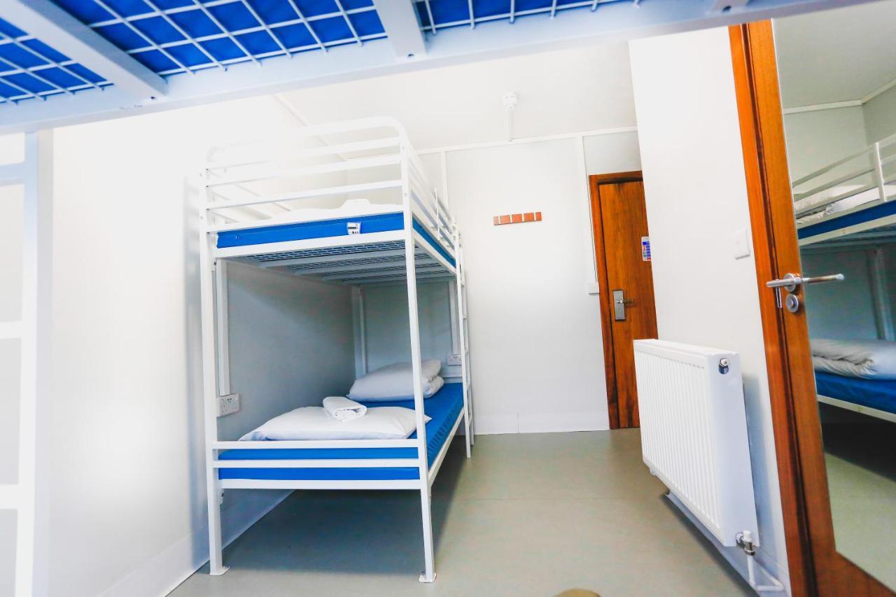 Via Limehouse Hostel Londen Buitenkant foto