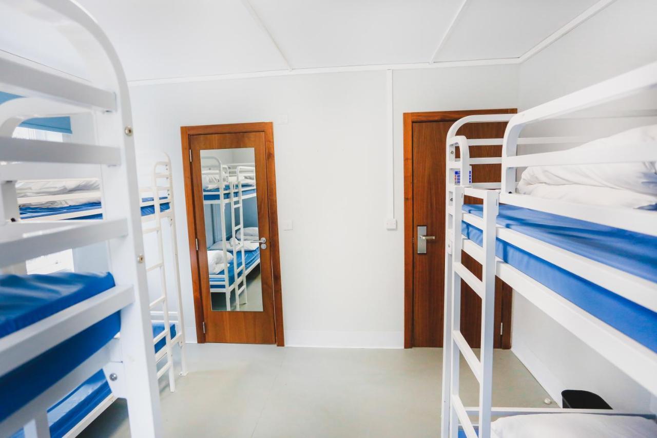 Via Limehouse Hostel Londen Buitenkant foto